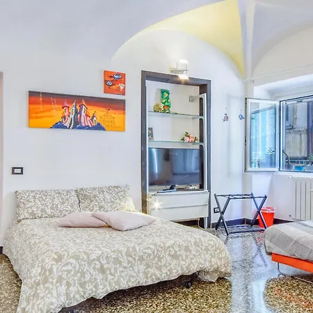 Cozy In With Kitchen Appartement Gênes